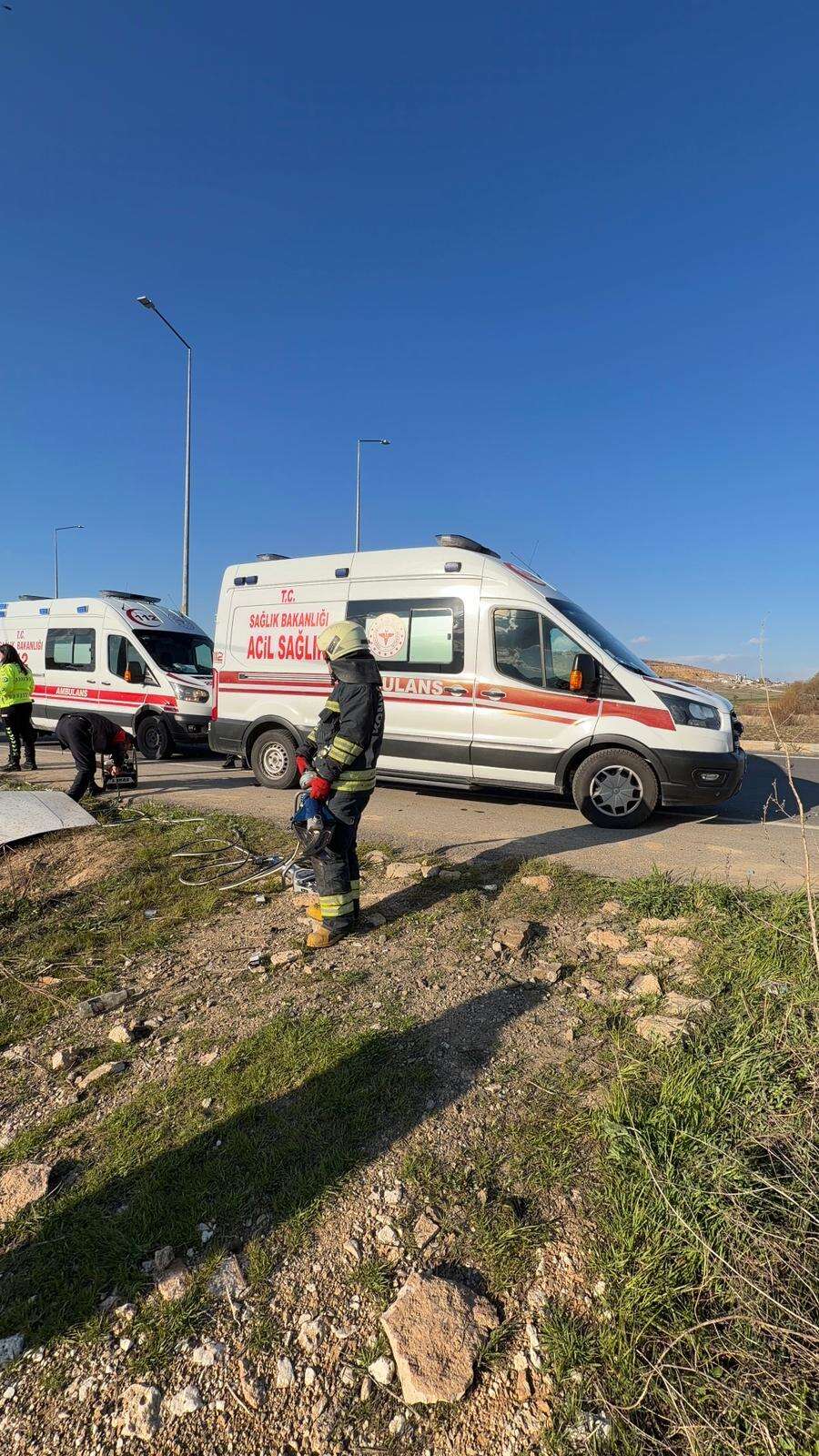 Konya’da otomobil bu hale geldi! 1 ölü, 1 yaralı var 15
